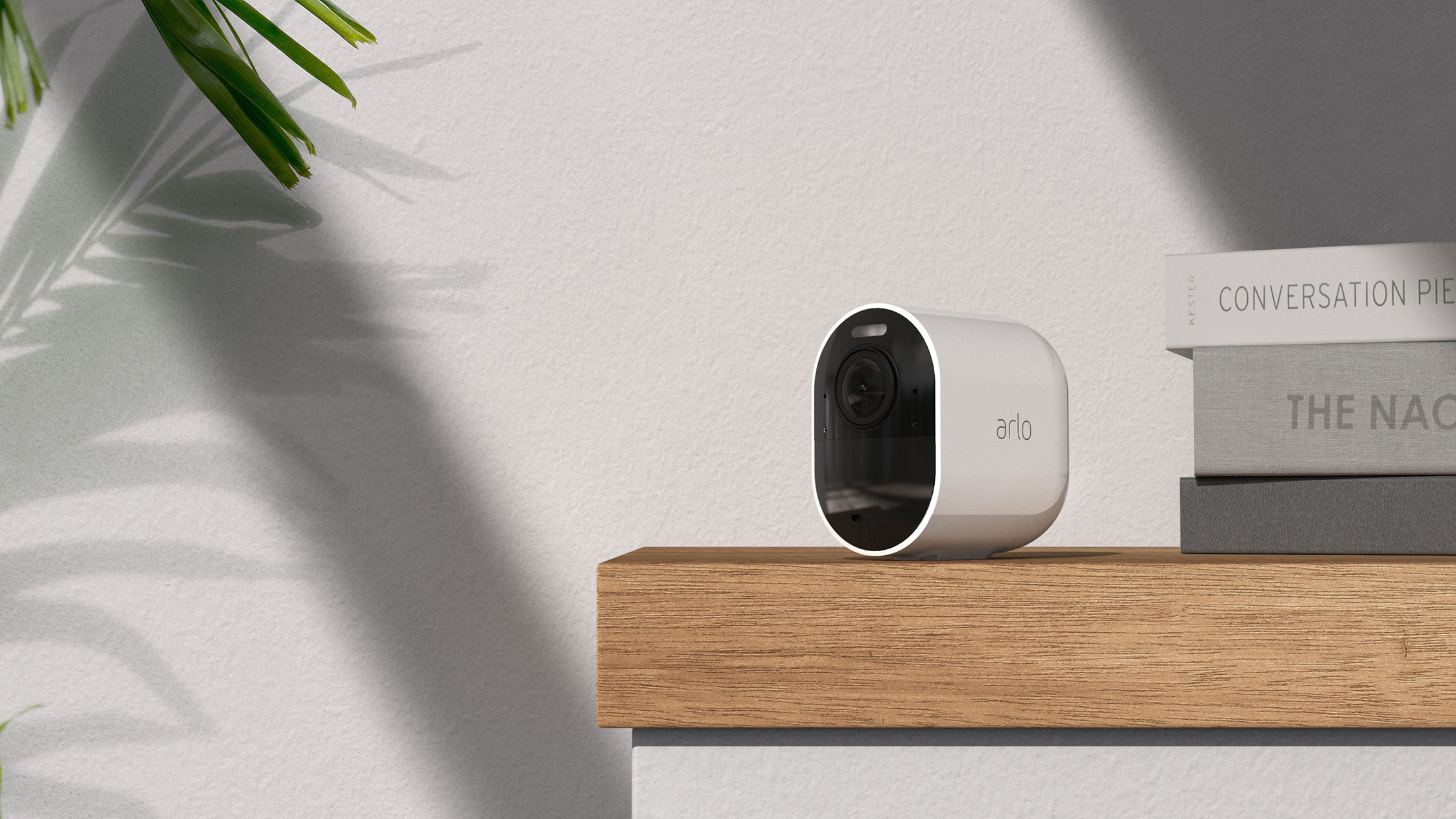 Arlo_ULTRA_Context_Shelf