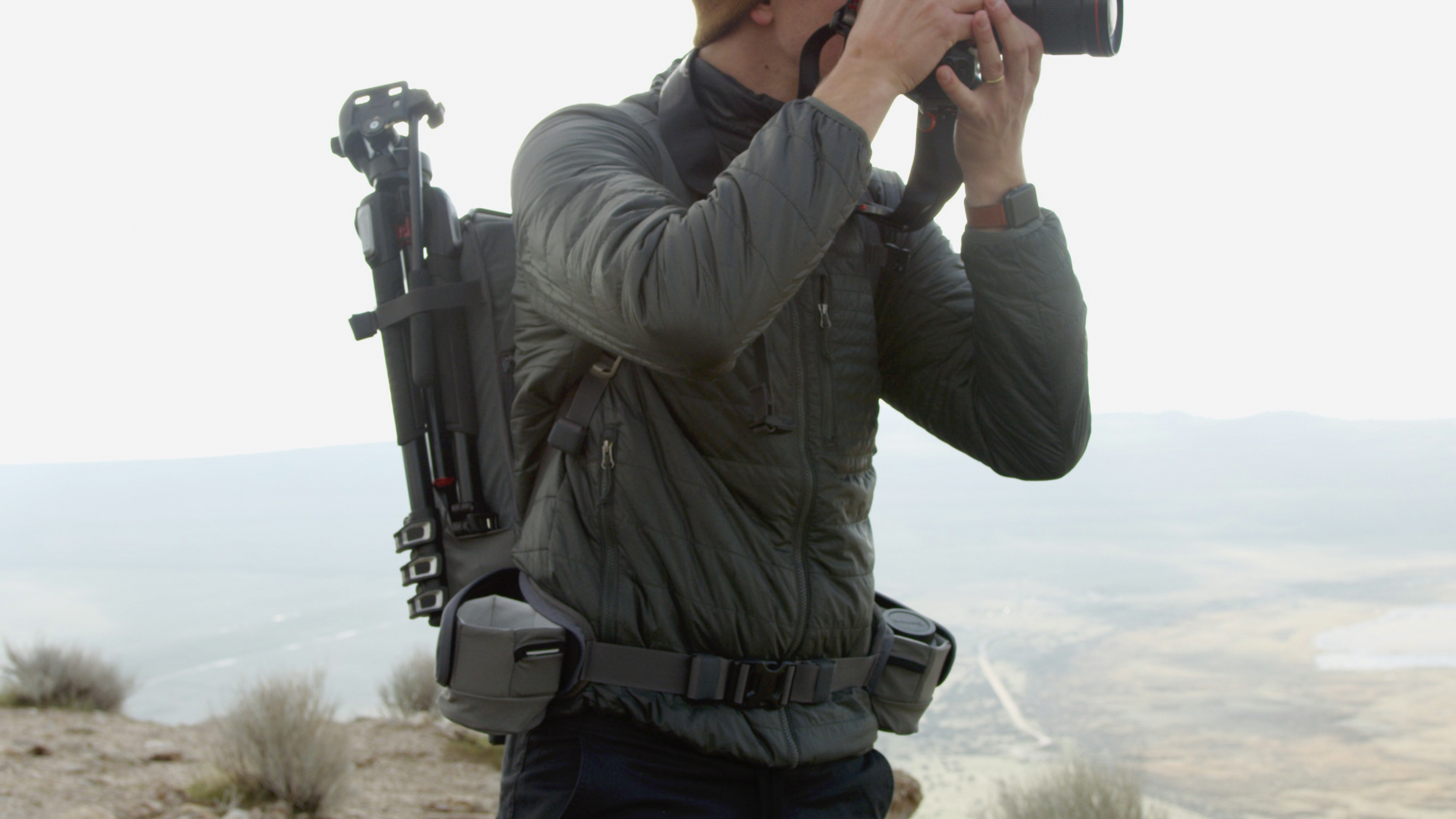 Enlisted_Web_Holdland_Lifestyle_BeltPhotoTaking_V1