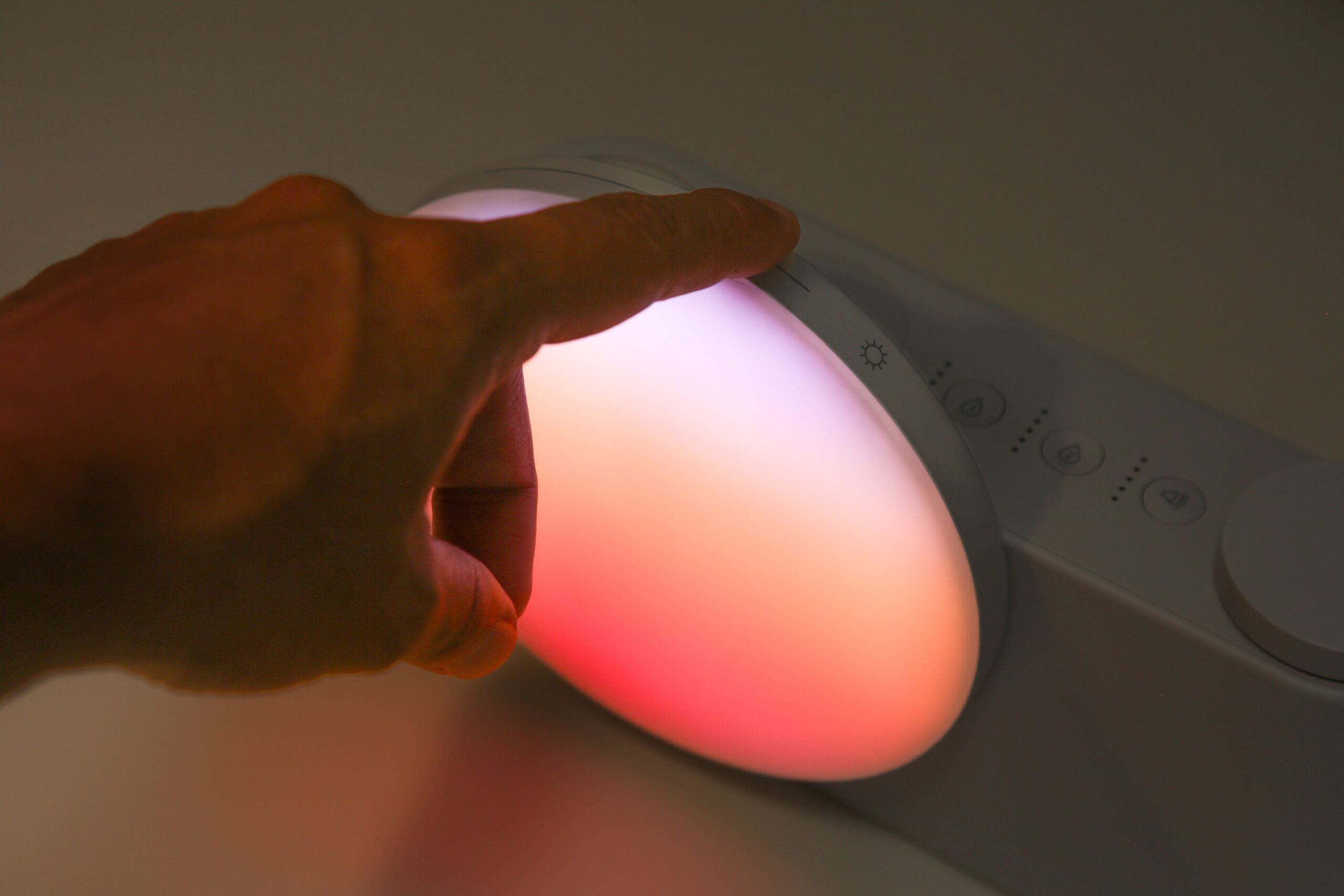 04.-Light_Touch