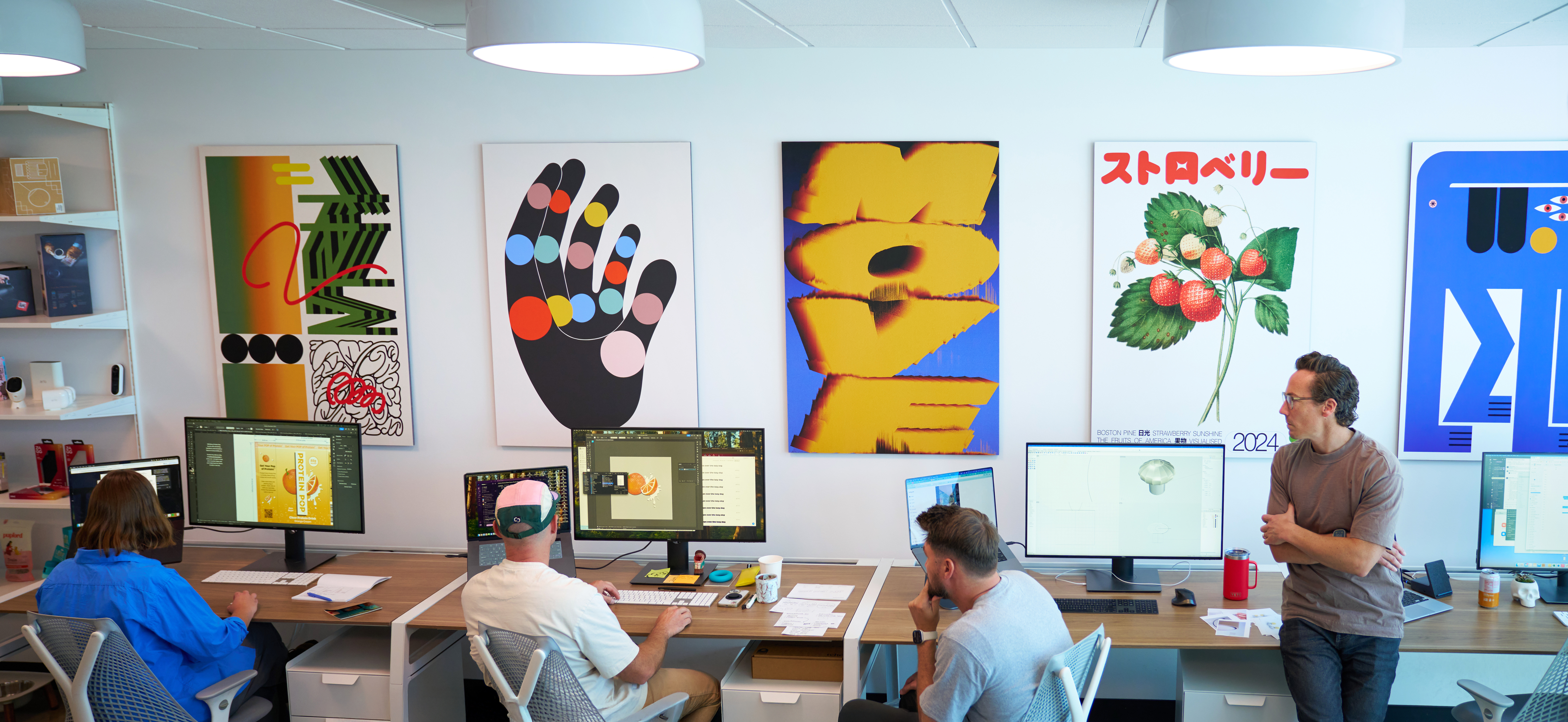 Group_Desks_PosterWall
